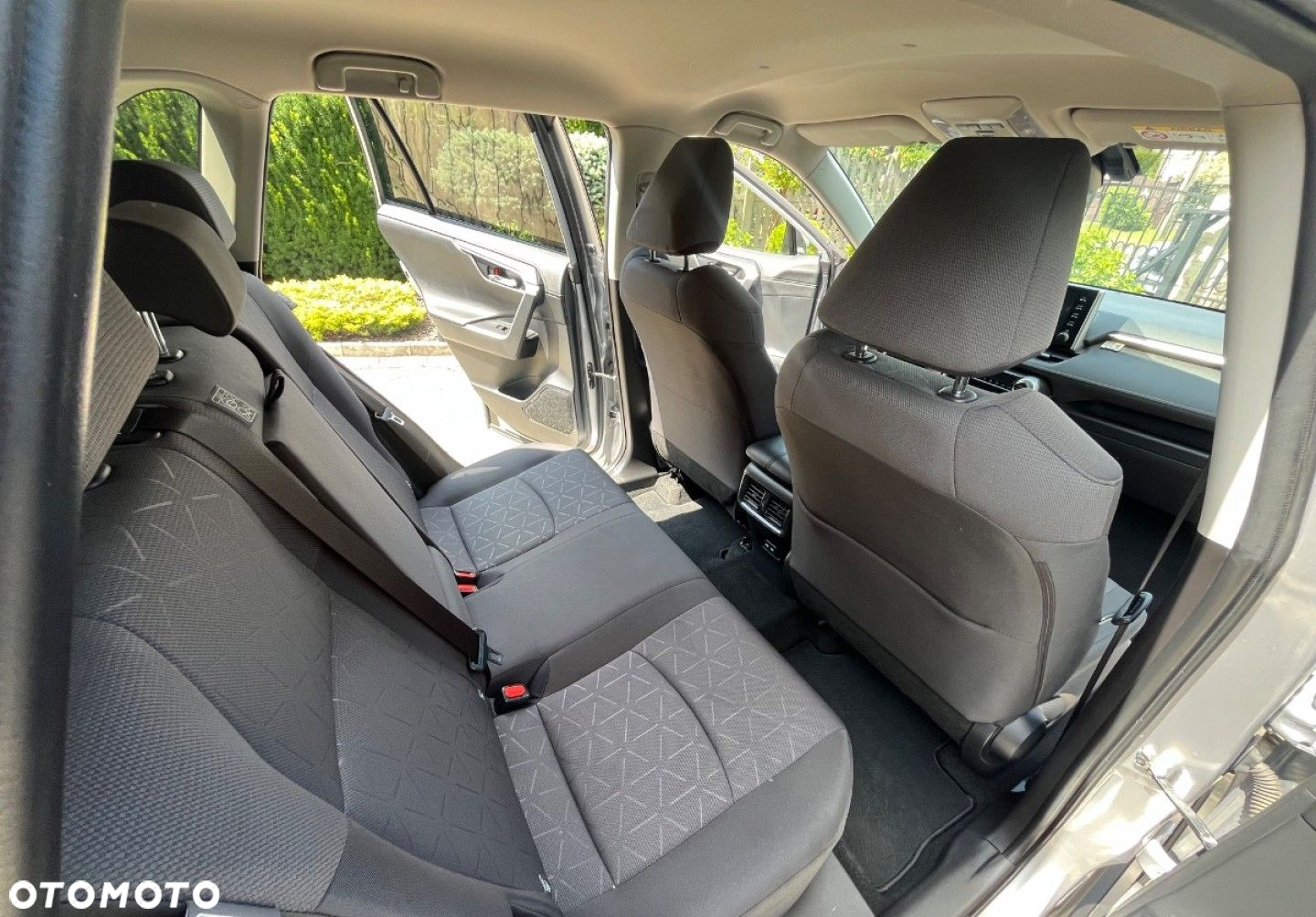 Toyota RAV4 - 23