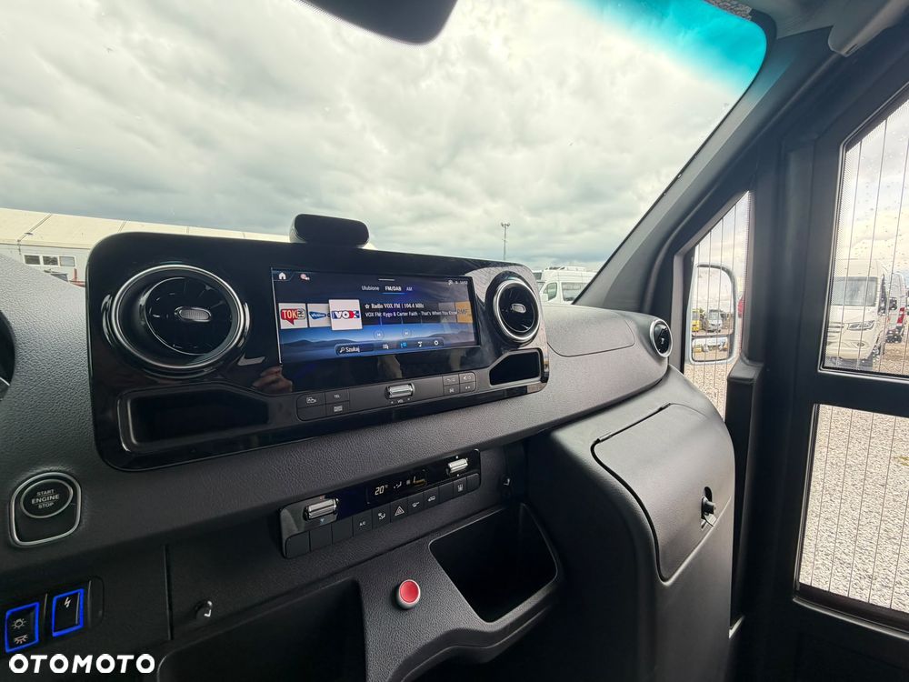 Mercedes-Benz Sprinter 519 - 22