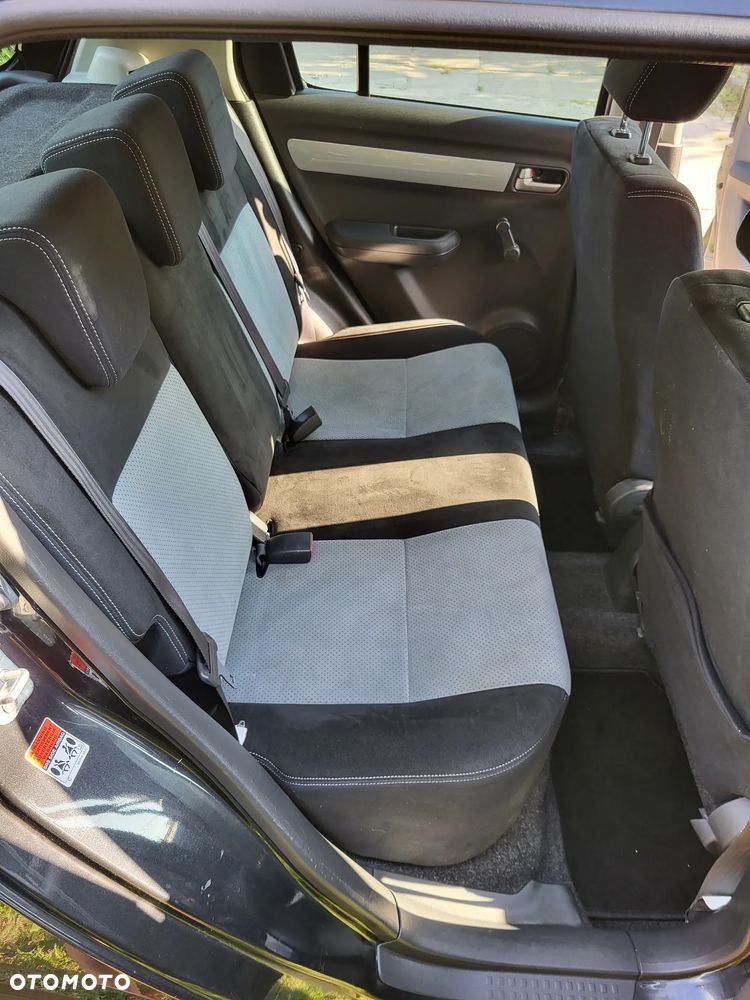 Suzuki Swift - 16