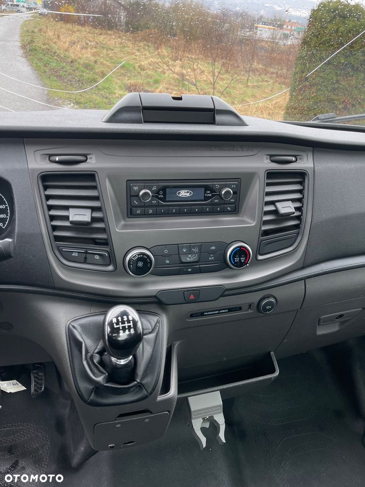 Ford Transit - 21