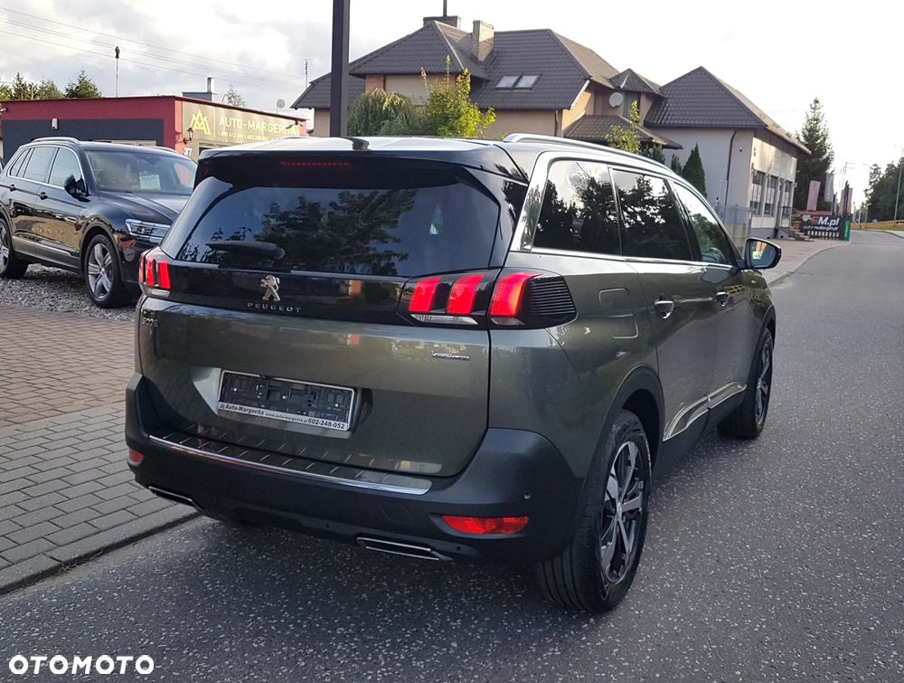 Peugeot 5008 - 5