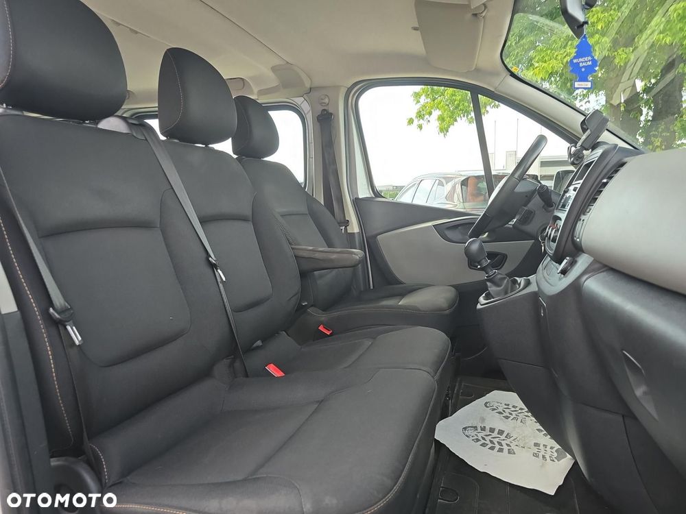 Renault trafic - 25