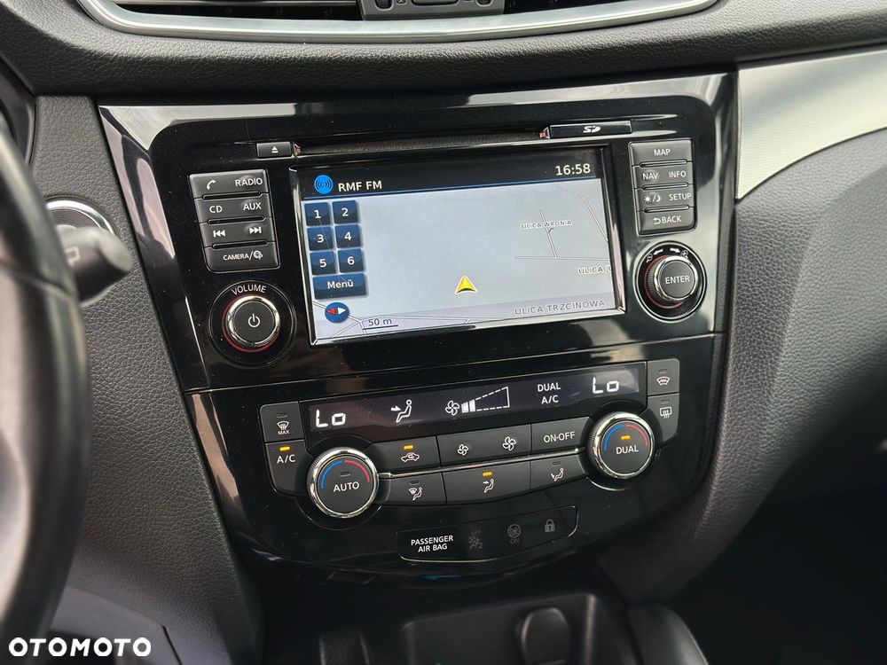 Nissan Qashqai 1.6 DIG-T Tekna+ - 10