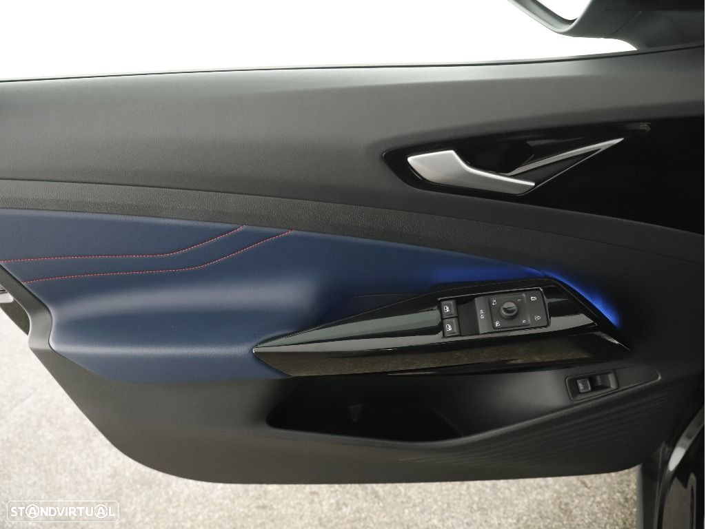 VW ID.4 77 kWh GTX - 34
