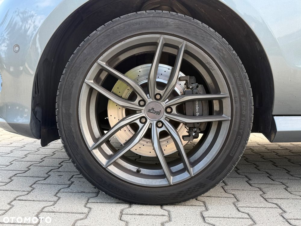 Mercedes-Benz GLE - 23