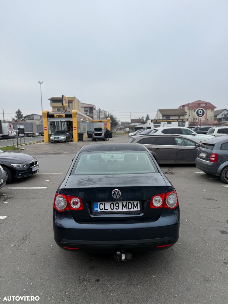 Volkswagen Jetta 1.4 TSI Sportline - 3