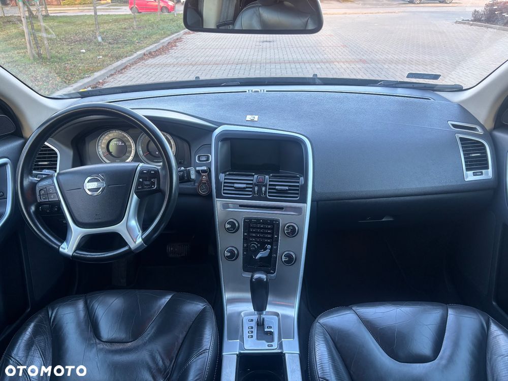 Volvo XC 60 - 8