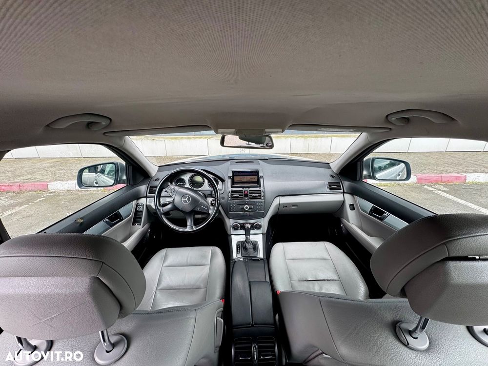 Mercedes-Benz C - 16