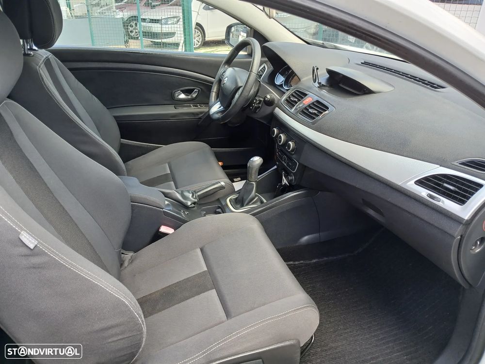 Renault Mégane Coupe 1.5 dCi Dynamique - 23