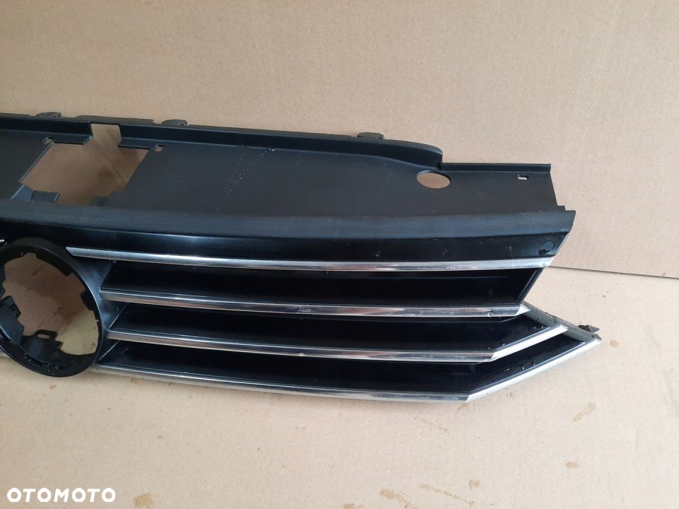 GRILL ATRAPA CHROM 3G0853653D PASSAT B8 - 2