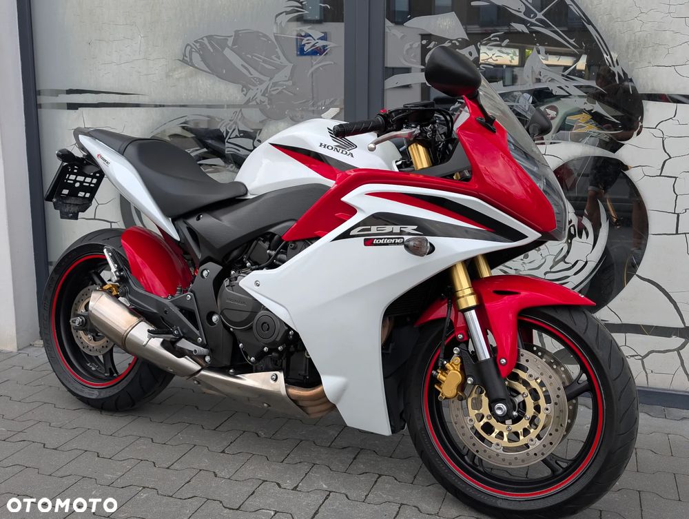 Honda CBR - 11