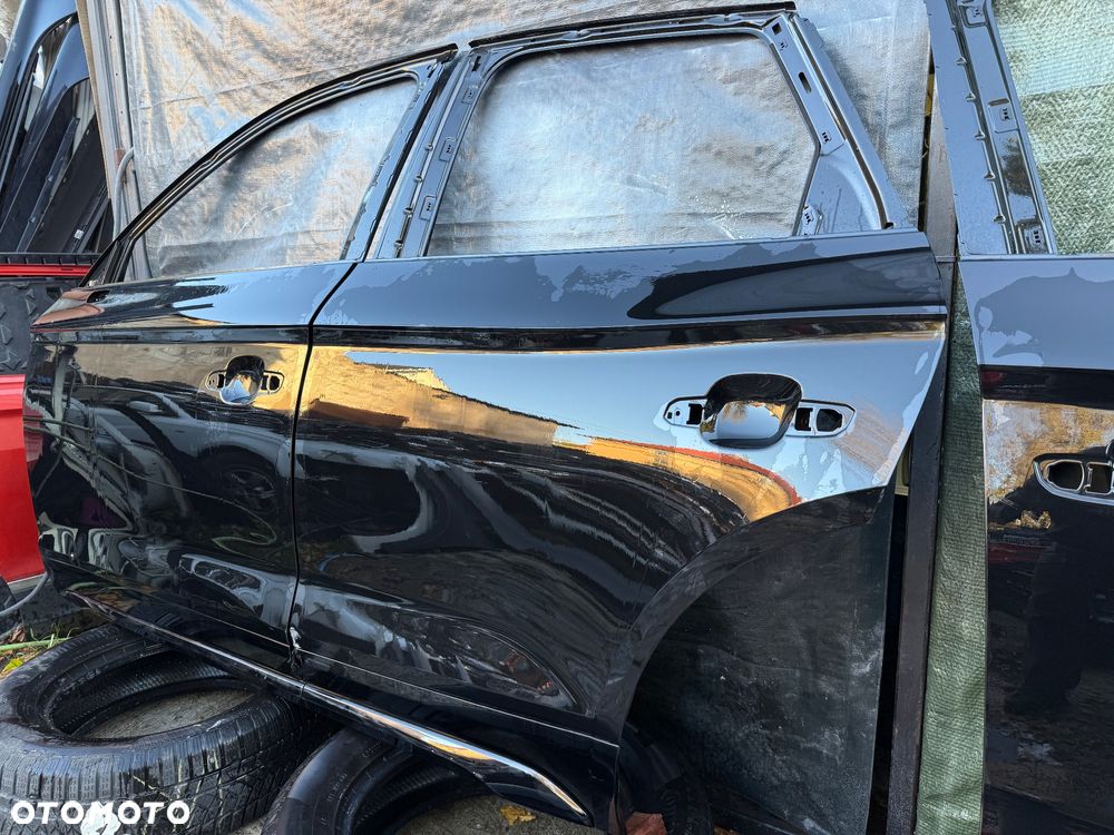 DRZWI LEWE PRZÓD LEWE PRZEDNIE LEWE TYŁ PRAWE PRZÓD AUDI Q5 II FY 80A - 20