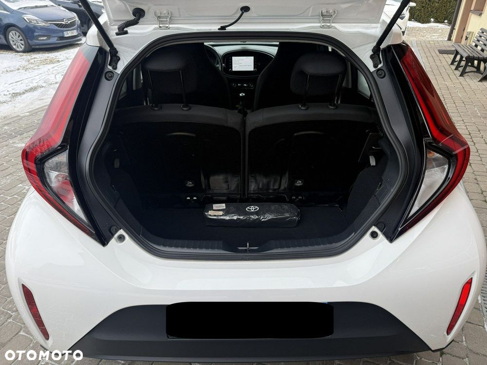Toyota Aygo X 1.0 VVT-i X-play - 27