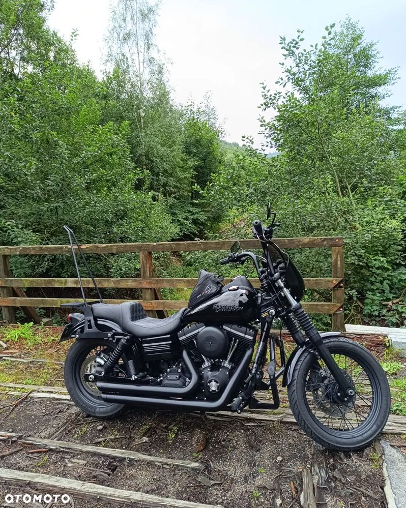 Harley-Davidson Dyna Street Bob - 2