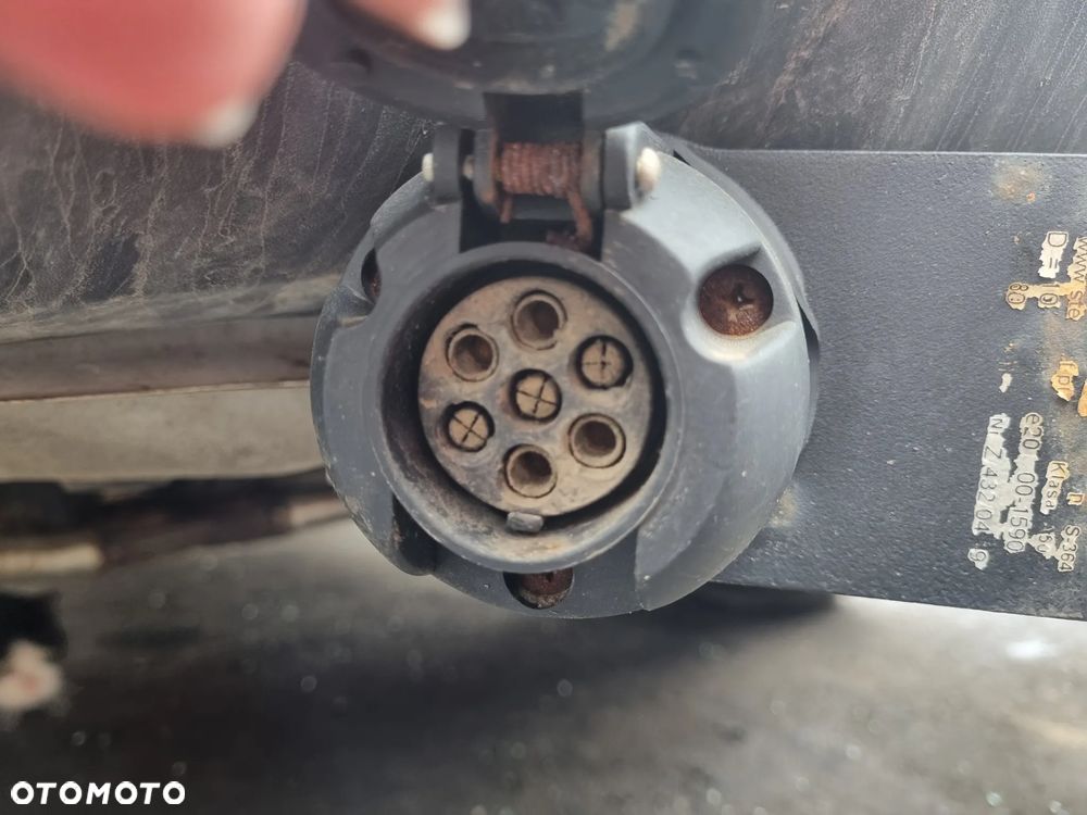 SUBARU FORESTER III 08-13 2009 r. hak holowniczy 7 PIN  * - 3