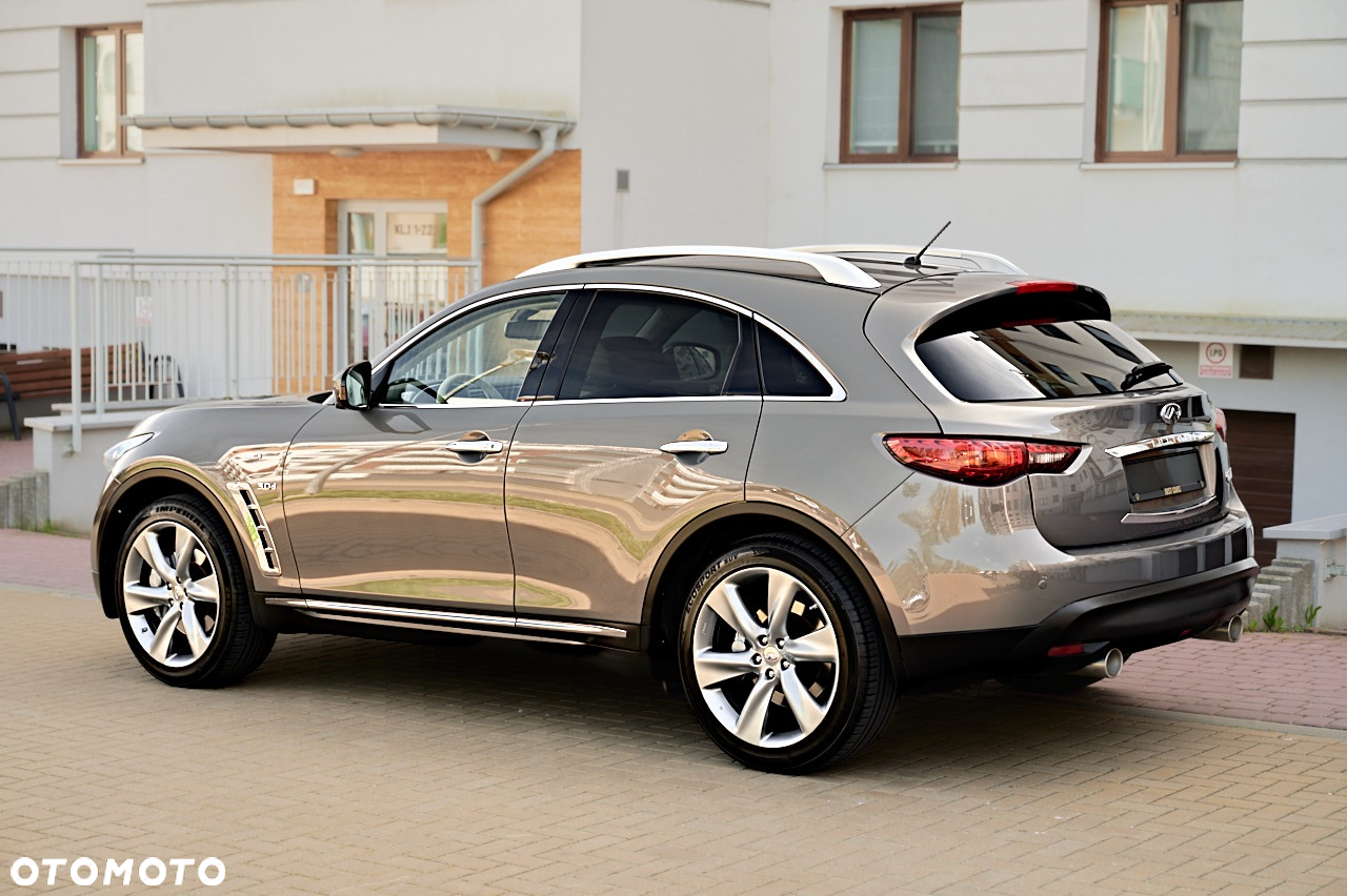 Infiniti QX70 3.0d S - 9