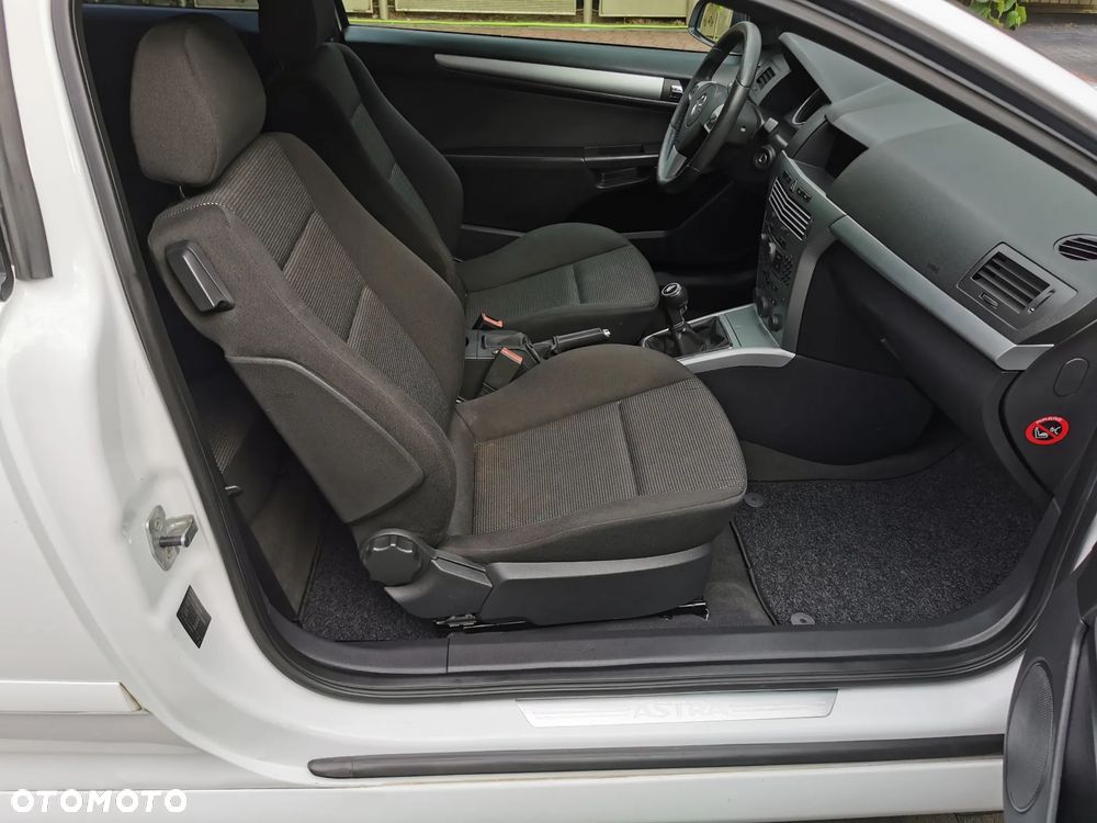 Opel Astra 1.8 Sport - 15