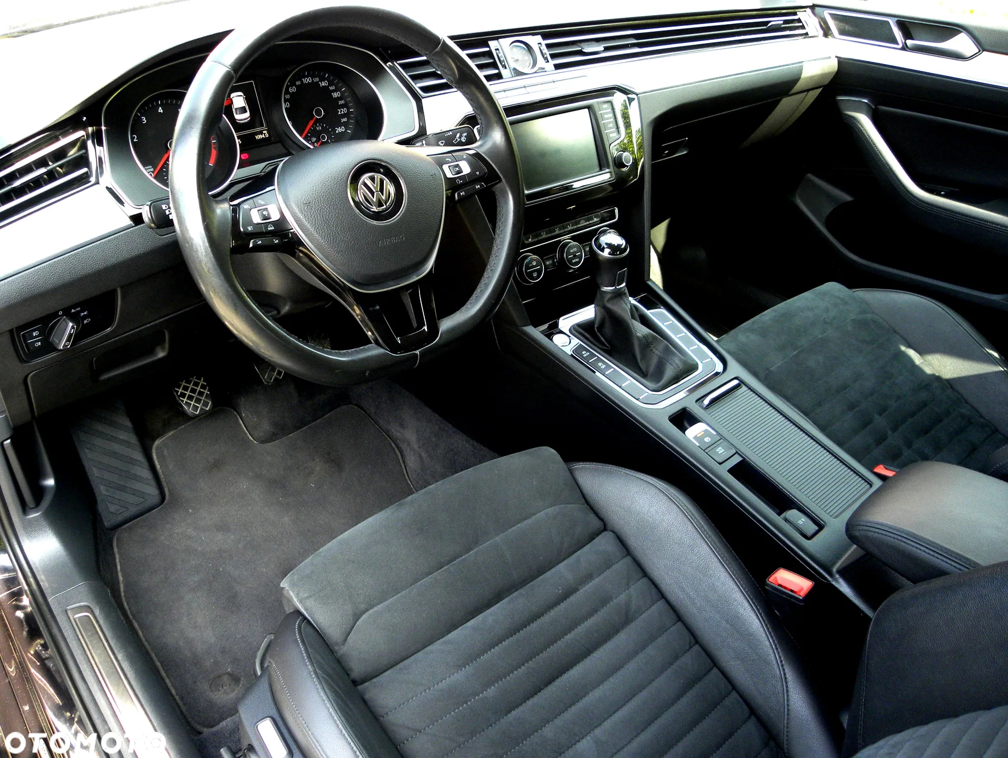 Volkswagen Passat 1.4 TSI BMT ACT Highline - 10