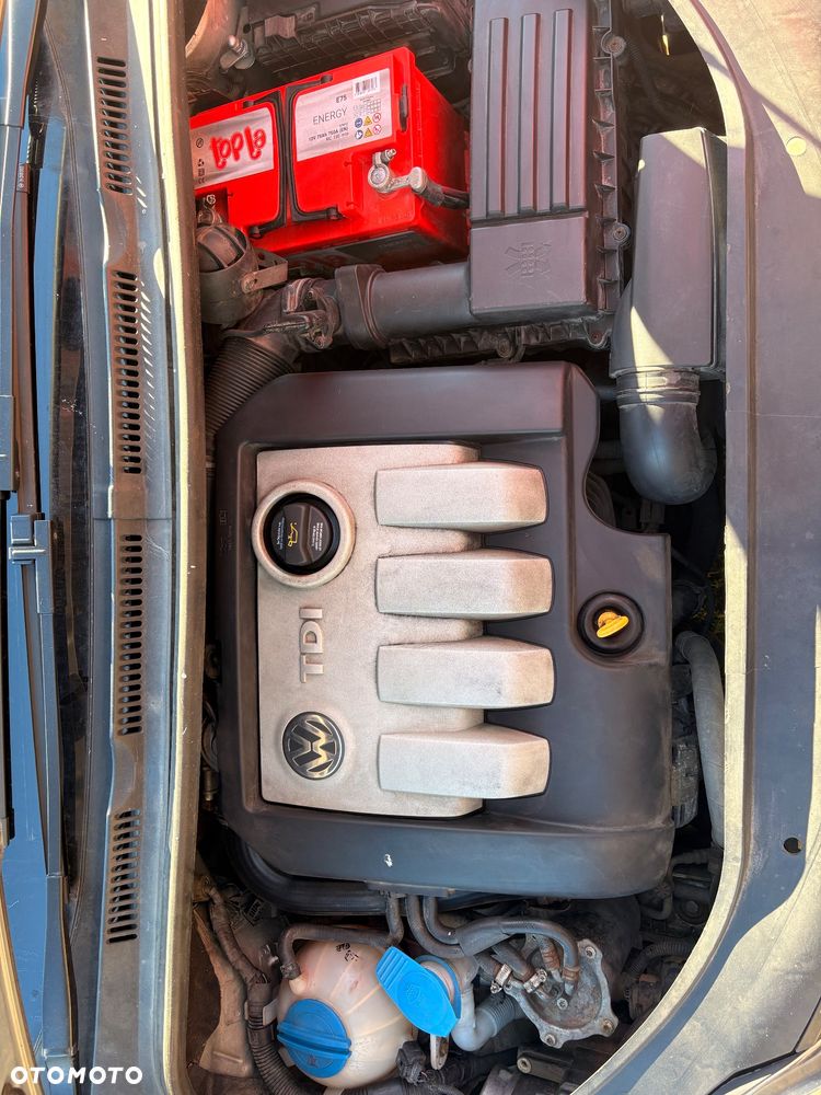 Volkswagen Golf 1.9 TDI Trendline - 8