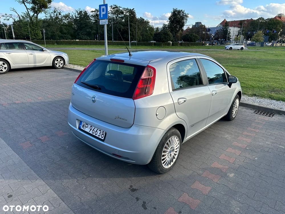 Fiat Grande Punto - 9