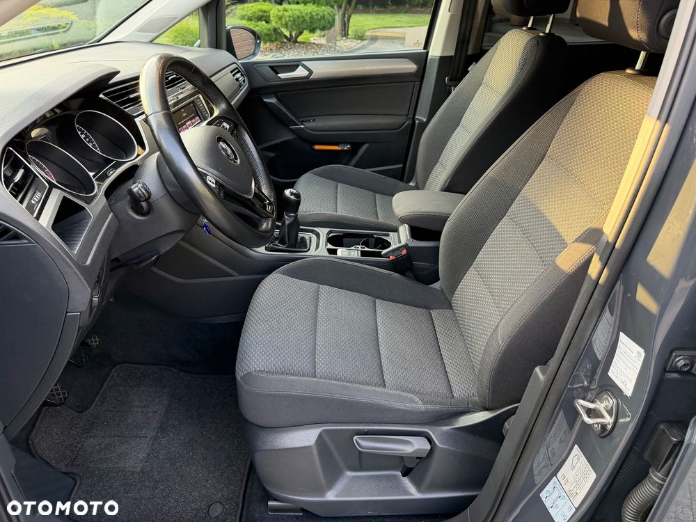 Volkswagen Touran 1.6 TDI SCR (BlueMotion Technology) Comfortline - 13
