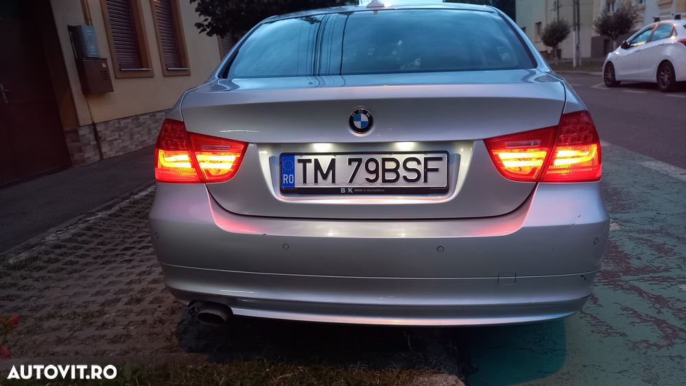 BMW Seria 3 318d - 8