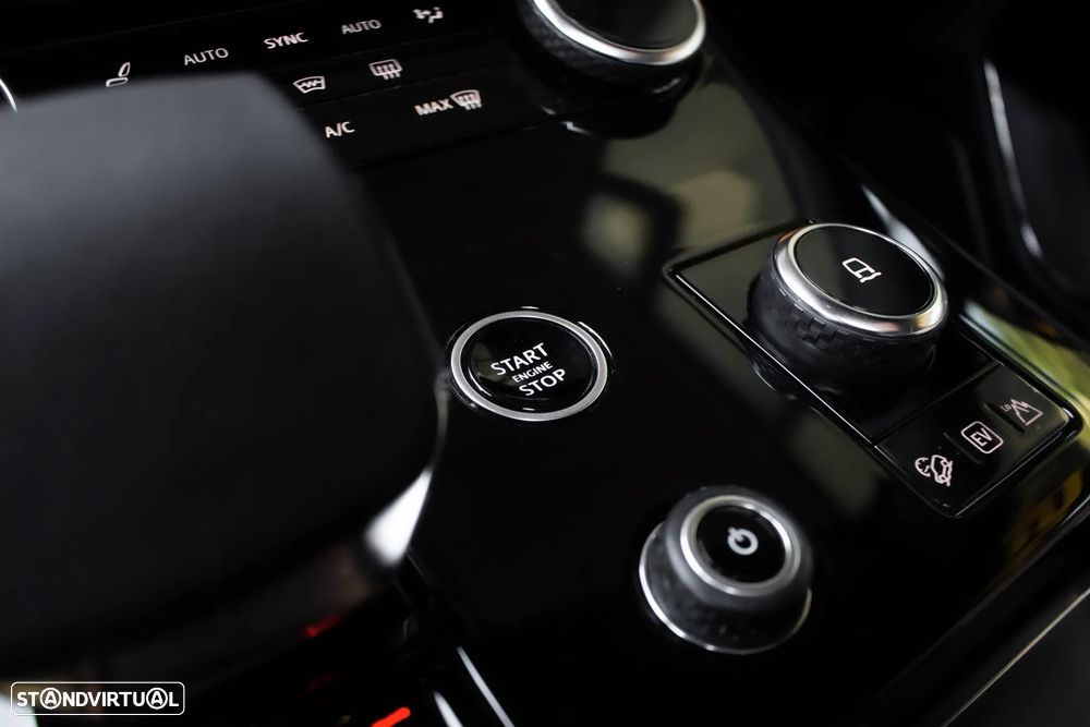 Land Rover Range Rover Sport P440e Dynamic SE - 21