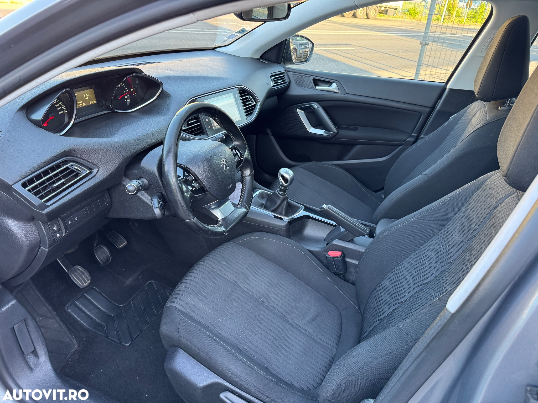 Peugeot 308 SW BlueHDi 120 Stop & Start Business-Line - 32