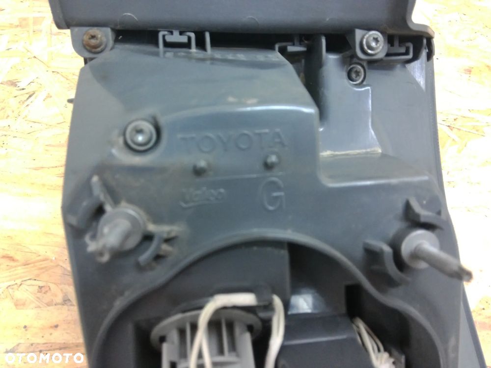 TOYOTA AVENSIS T27 KOMBI LIFT 12-15 LAMPA LEWA TYŁ TYLNA - 5