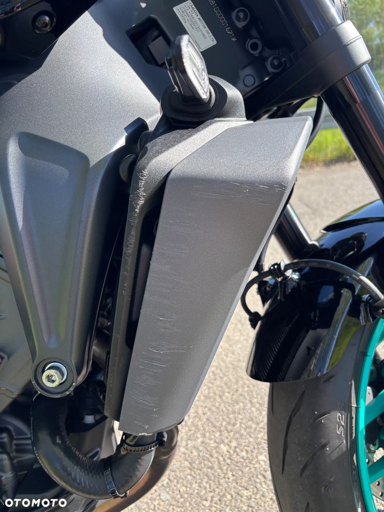 Yamaha MT - 19