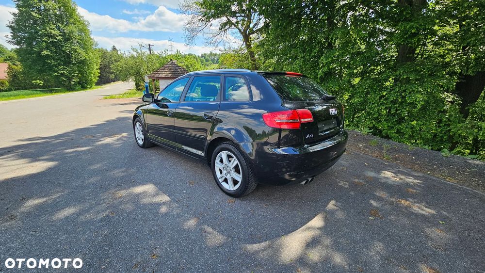 Audi A3 Sportback 2.0 TDI DPF Ambiente - 37