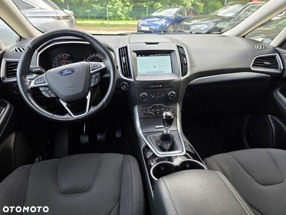 Ford S-Max - 8