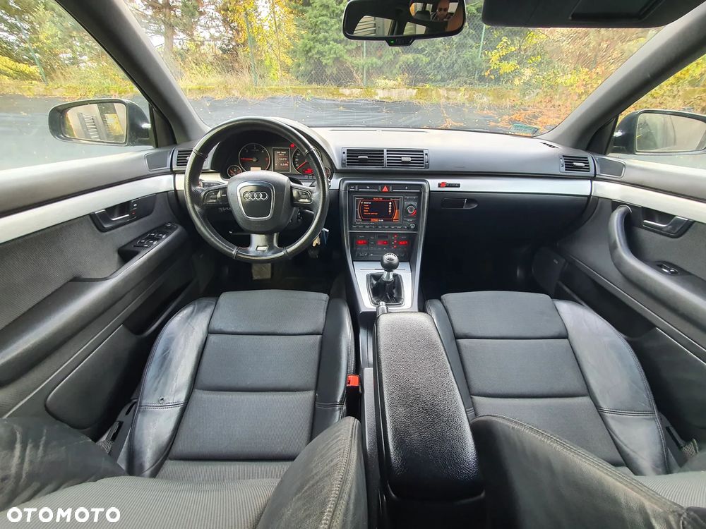 Audi A4 Avant - 11