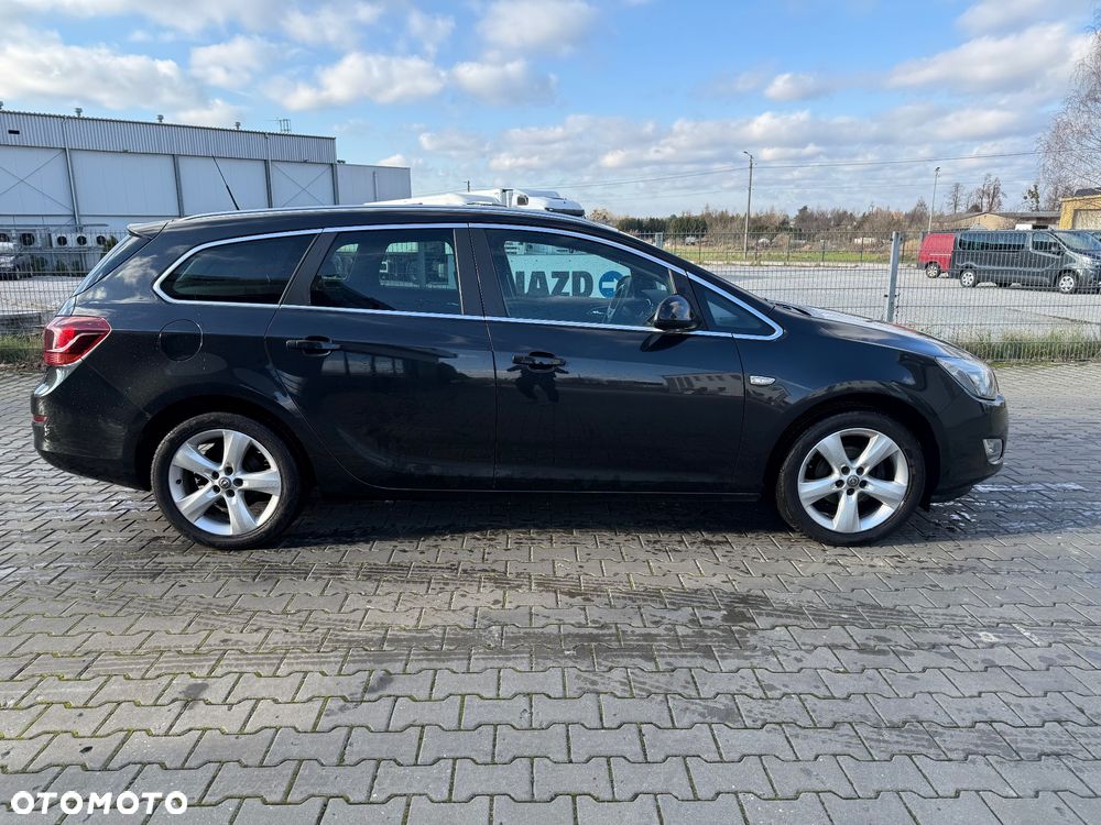 Opel Astra 1.4 T Cosmo - 6