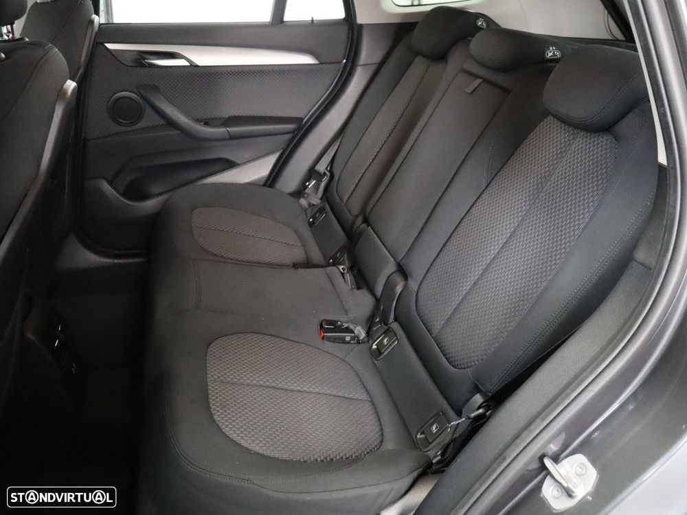 BMW X1 25 e xDrive - 11