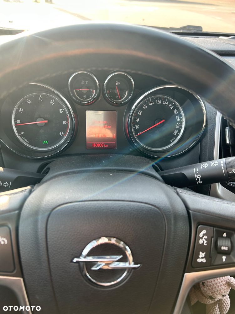 Opel Astra 1.4 Turbo - 28