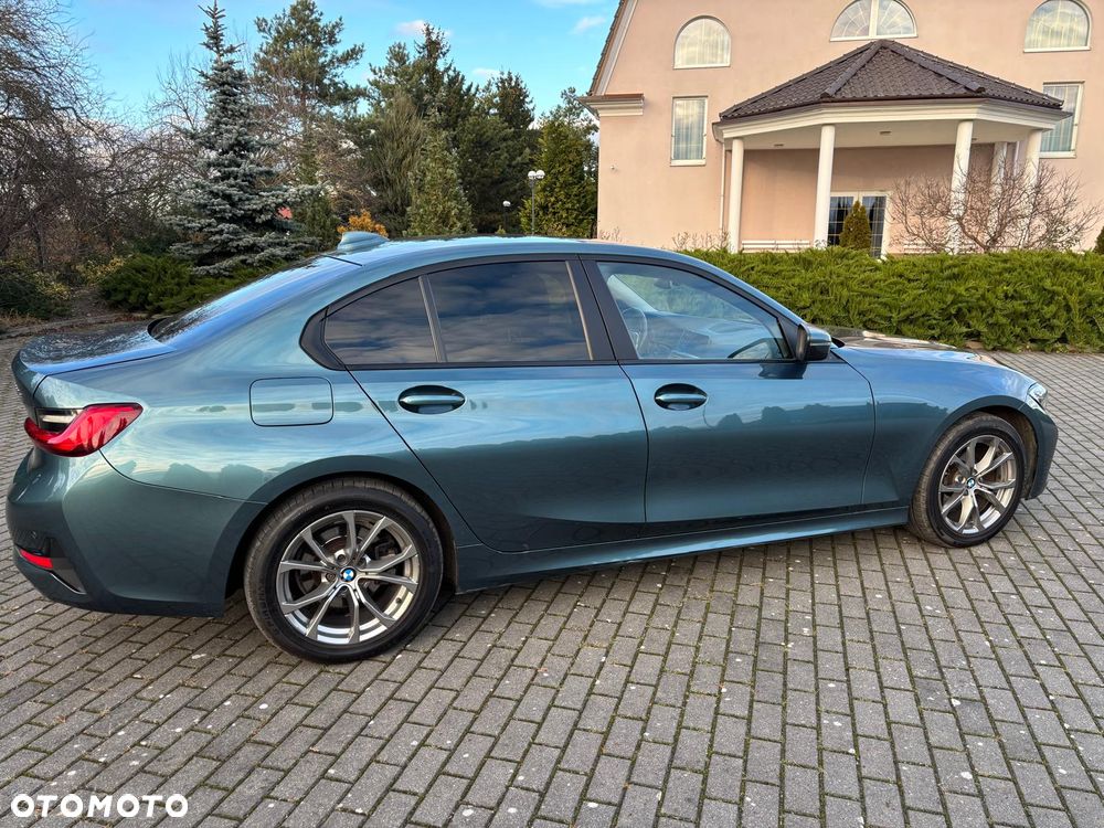 BMW Seria 3 320d mHEV - 5