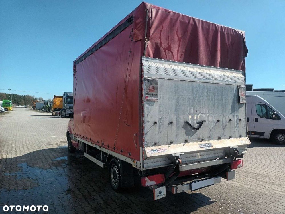 Mercedes-Benz Sprinter - 5