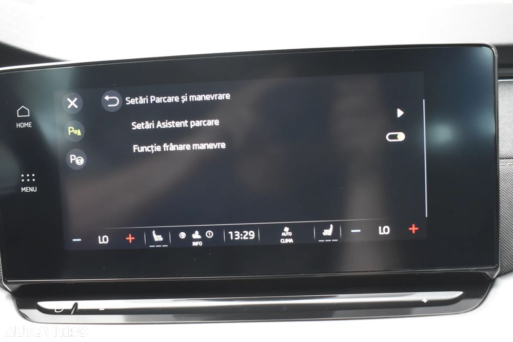 Skoda Octavia Combi 2.0 TDI DSG Style - 18