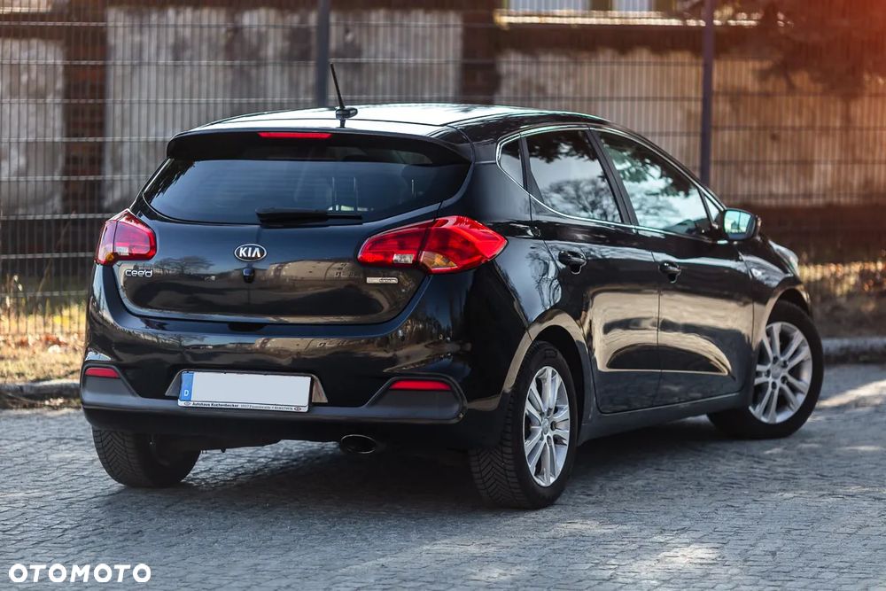 Kia Ceed 1.6 CRDi 128 97g Edition 7 - 10