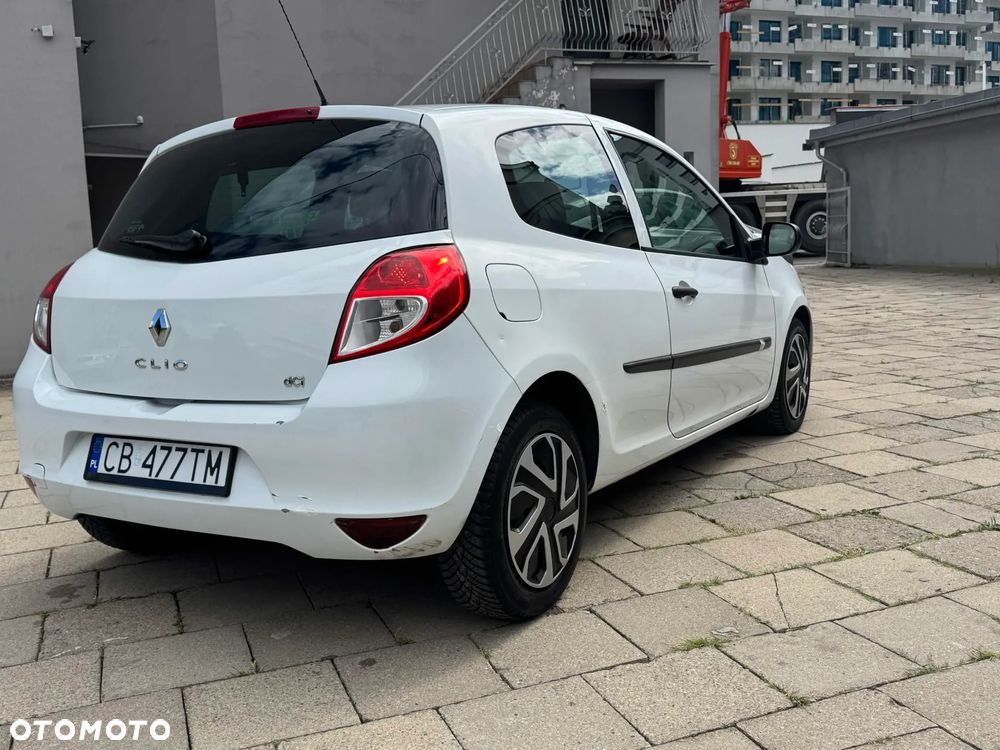 Renault Clio - 6