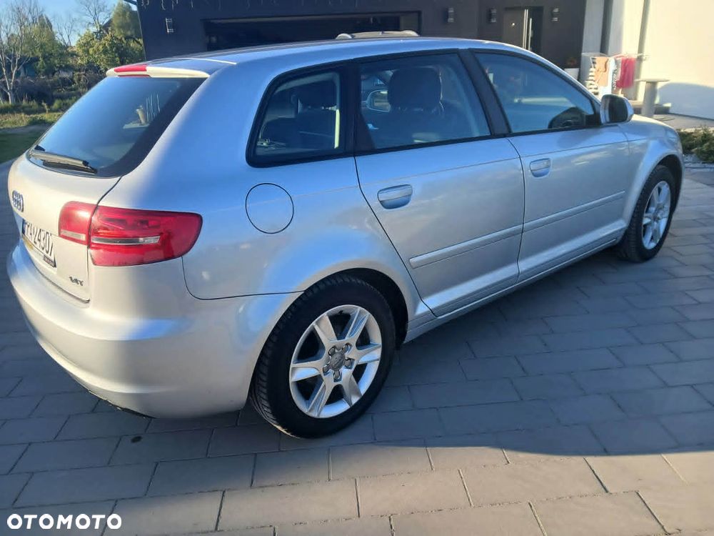 Audi A3 Sportback - 6