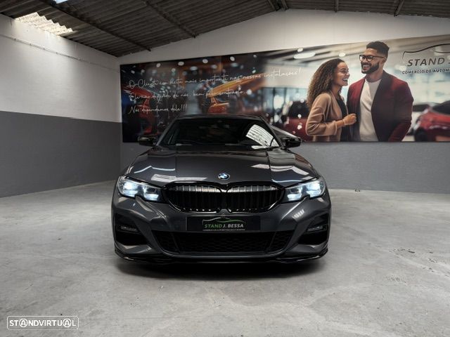 BMW 320 d Pack M Shadow Auto - 4
