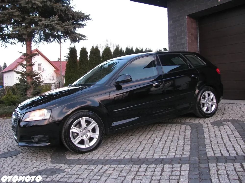 Audi A3 Sportback 1.6 Ambition - 4