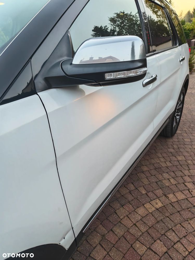 Ford Explorer 2018 photo 3