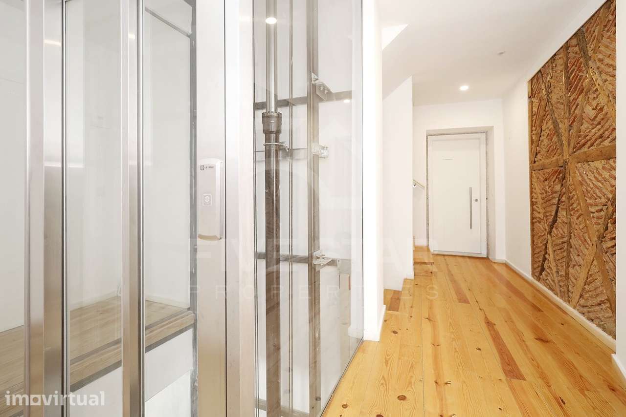 Apartamento T2 - 2 Suites - Novo - Panteão - Vista Rio - Garagem - Grande imagem: 5/29