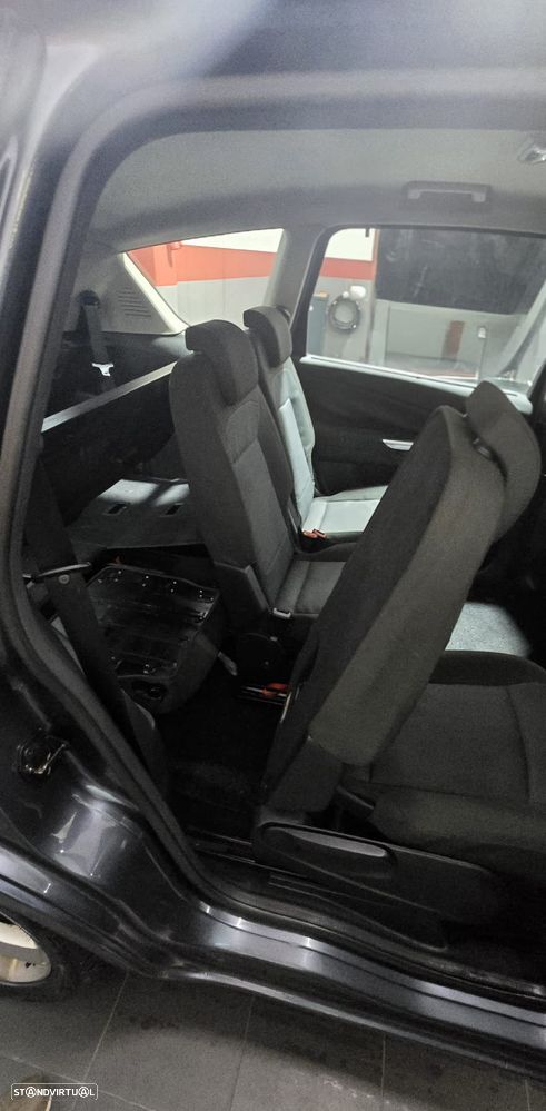 Ford S-Max 1.8 TDCi Trend 7L - 8