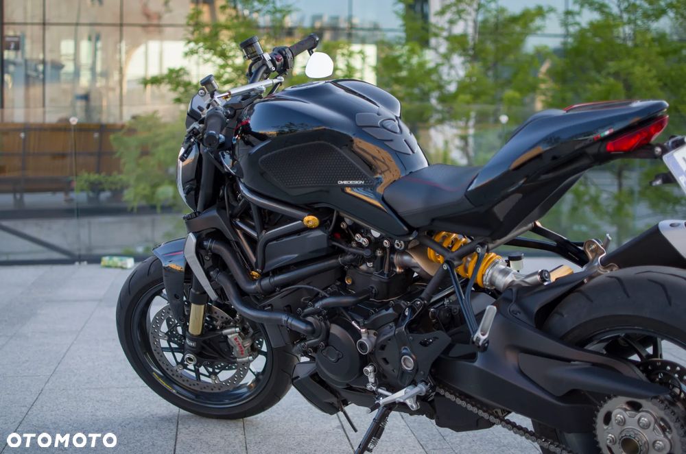Ducati Monster - 12