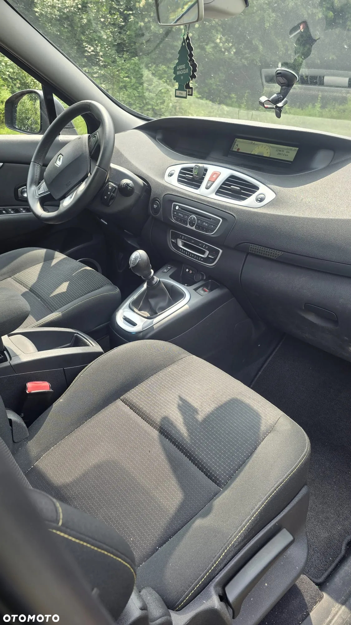 Renault Scenic TCe 130 Dynamique - 17