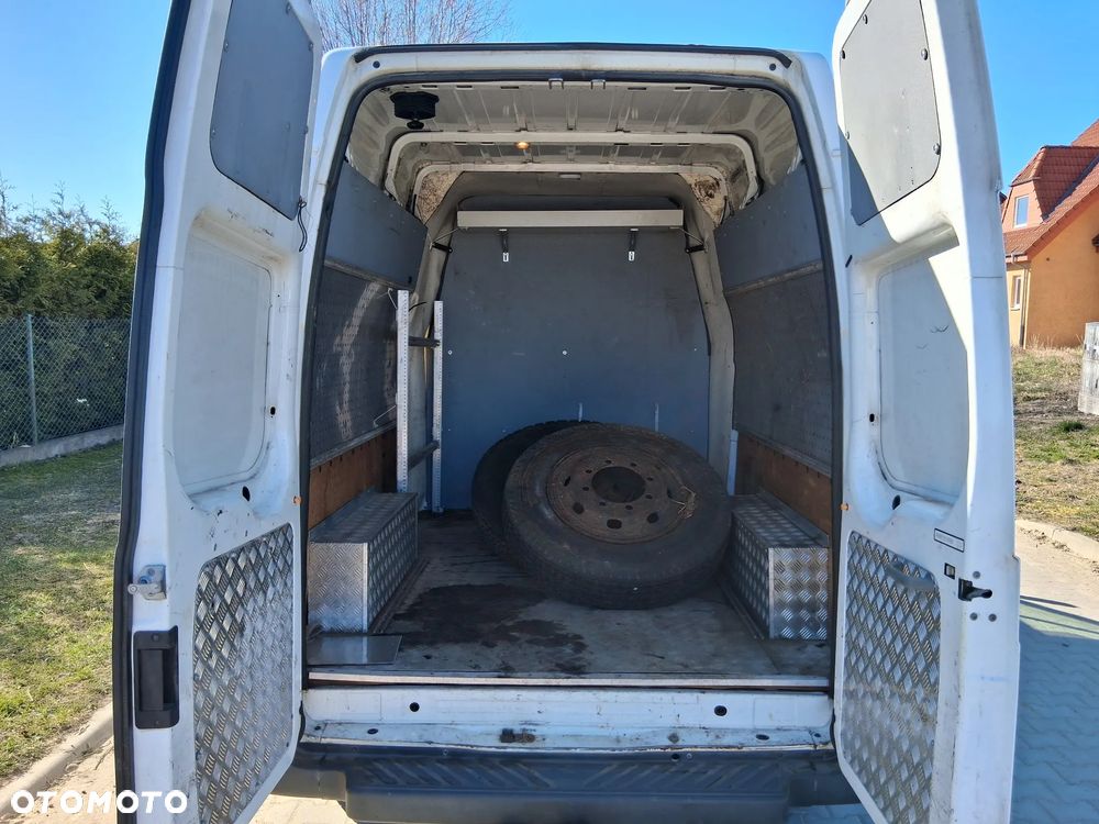 Ford Transit - 15
